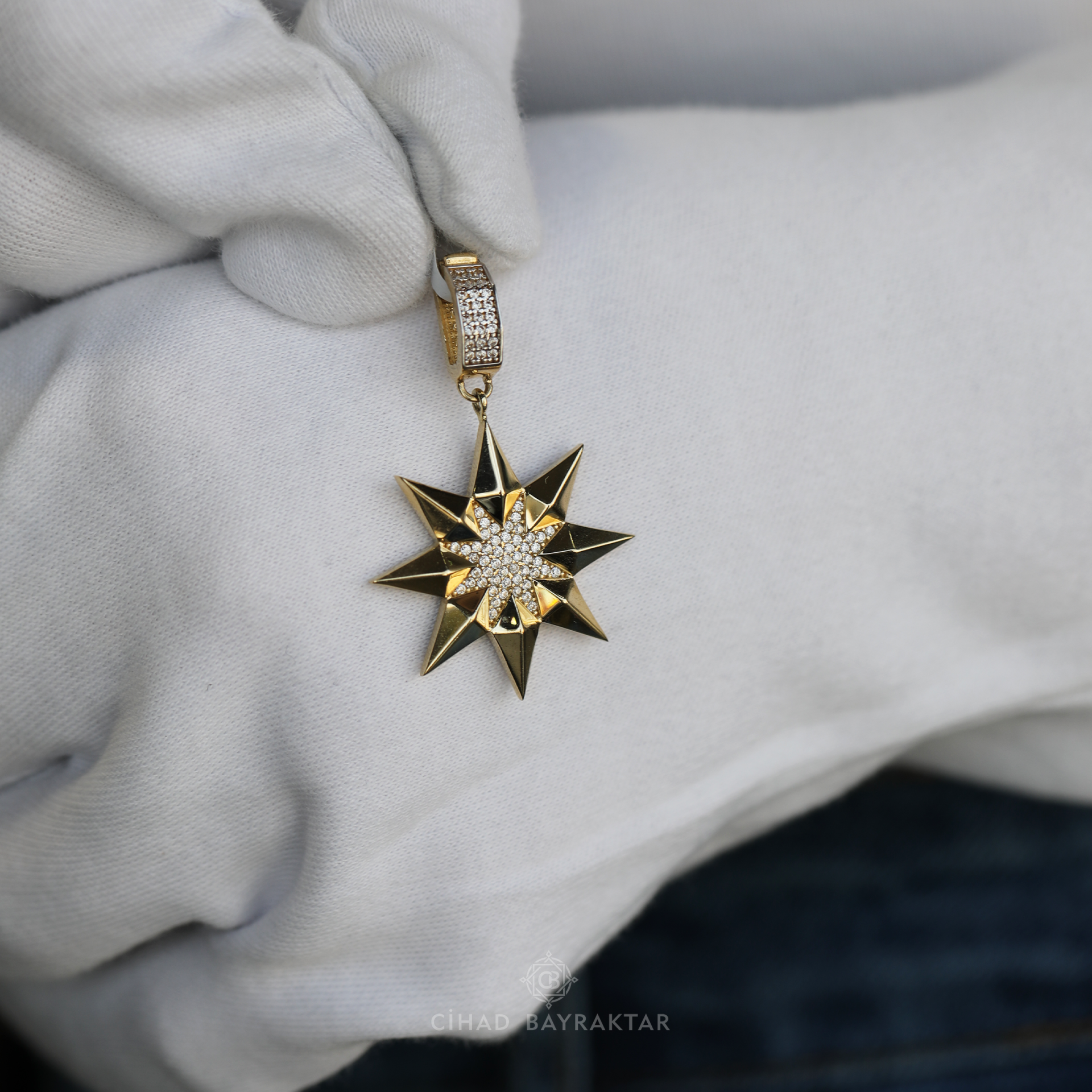 Figür Ema Charm