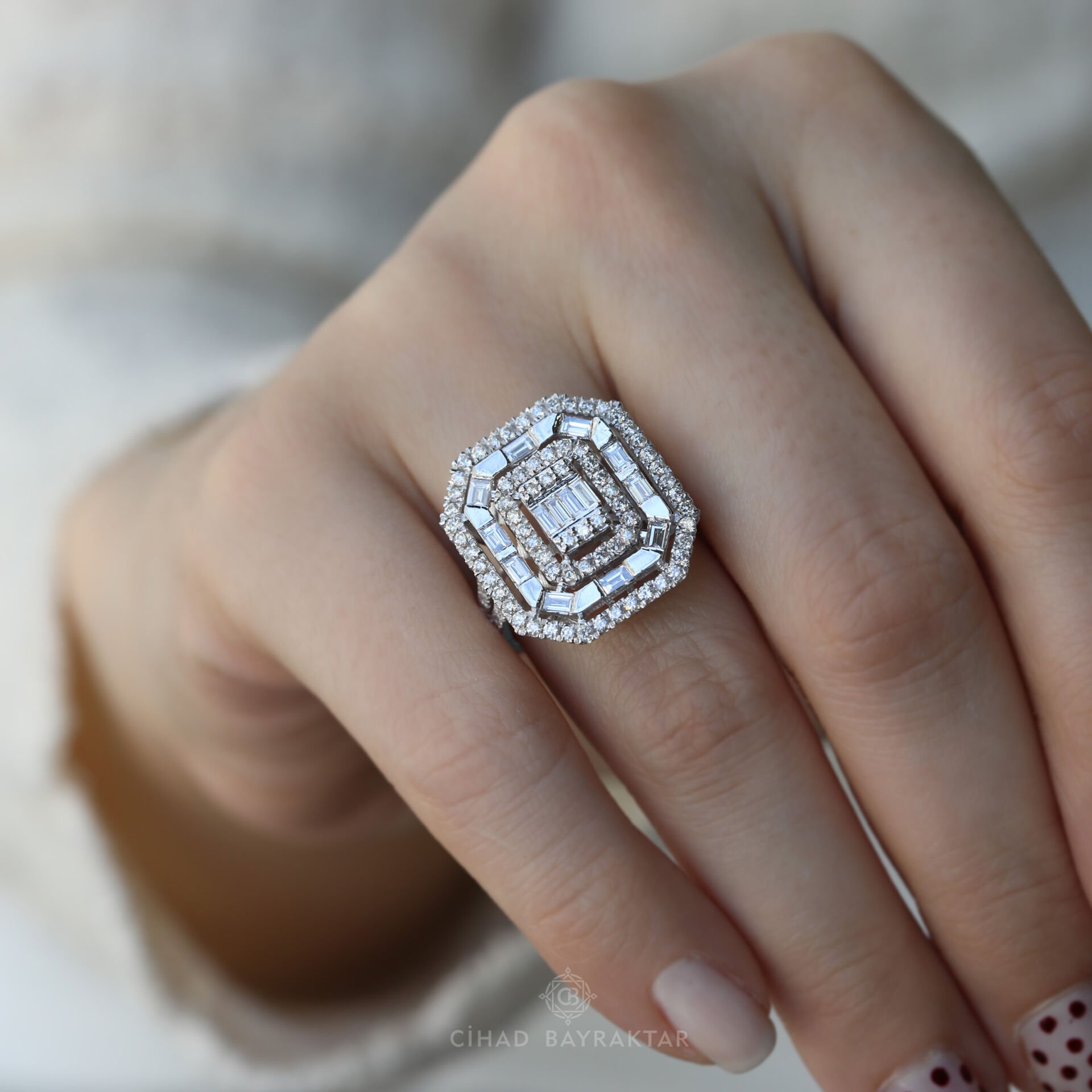 1,71 ct Pırlanta Baget Yüzük