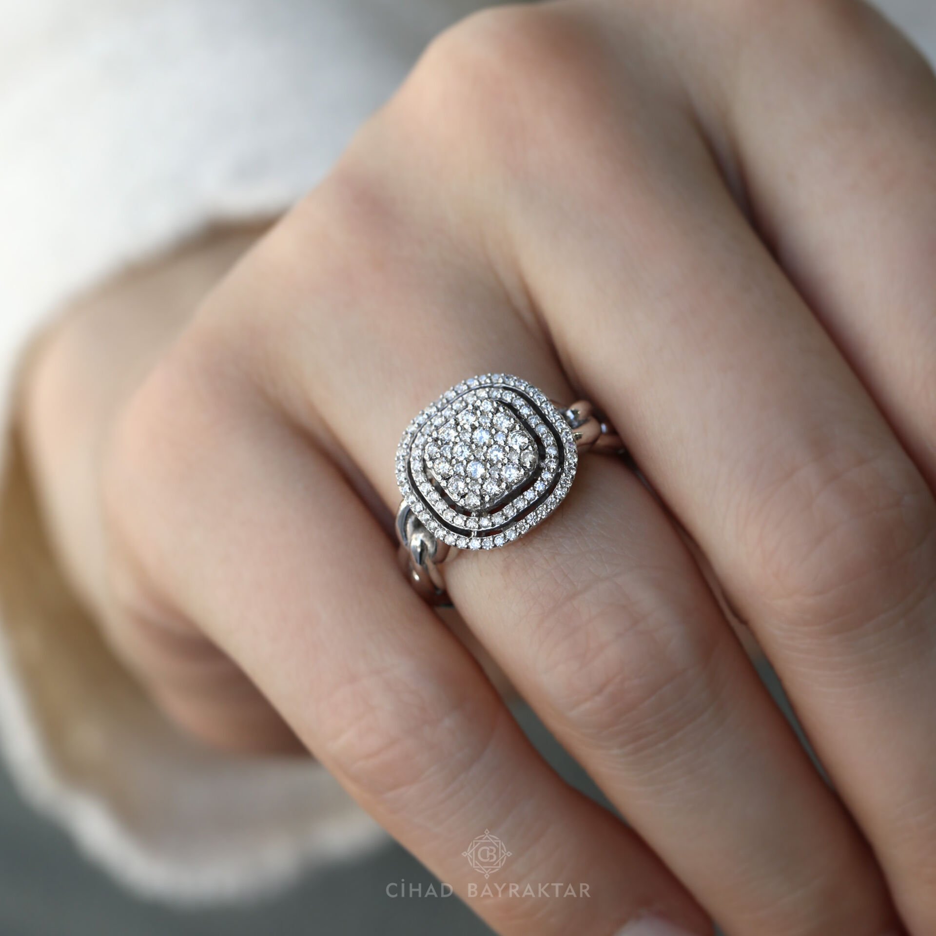 0,61 ct Pırlanta Baget Yüzük