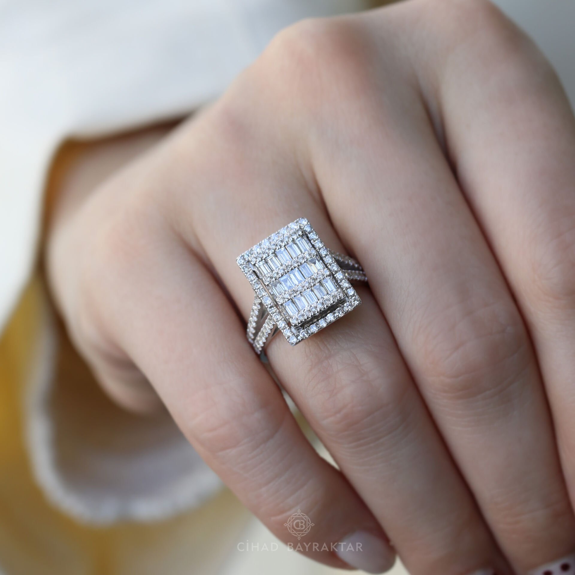 1,48 ct Pırlanta Baget Yüzük