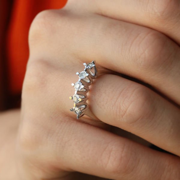 0,37 Ct. Pırlanta Beştaş Yüzük