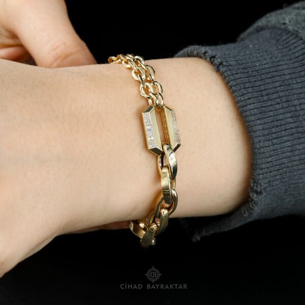 Ema Taşlı Altın Bileklik