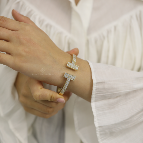 Taşlı Altın Kelepçe