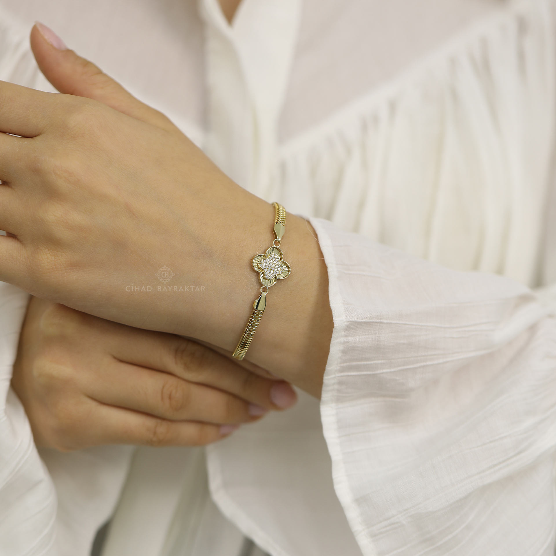 Taşlı Yonca Bileklik