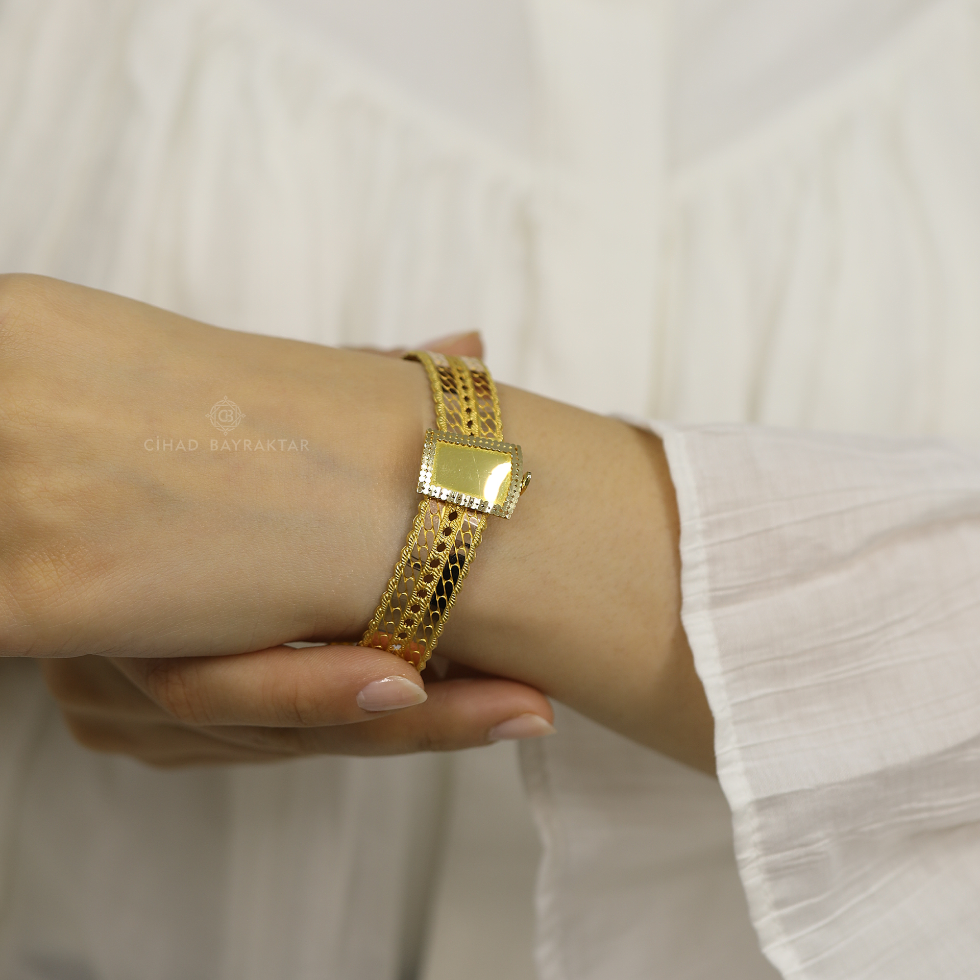 Hasır Altın Kelepçe