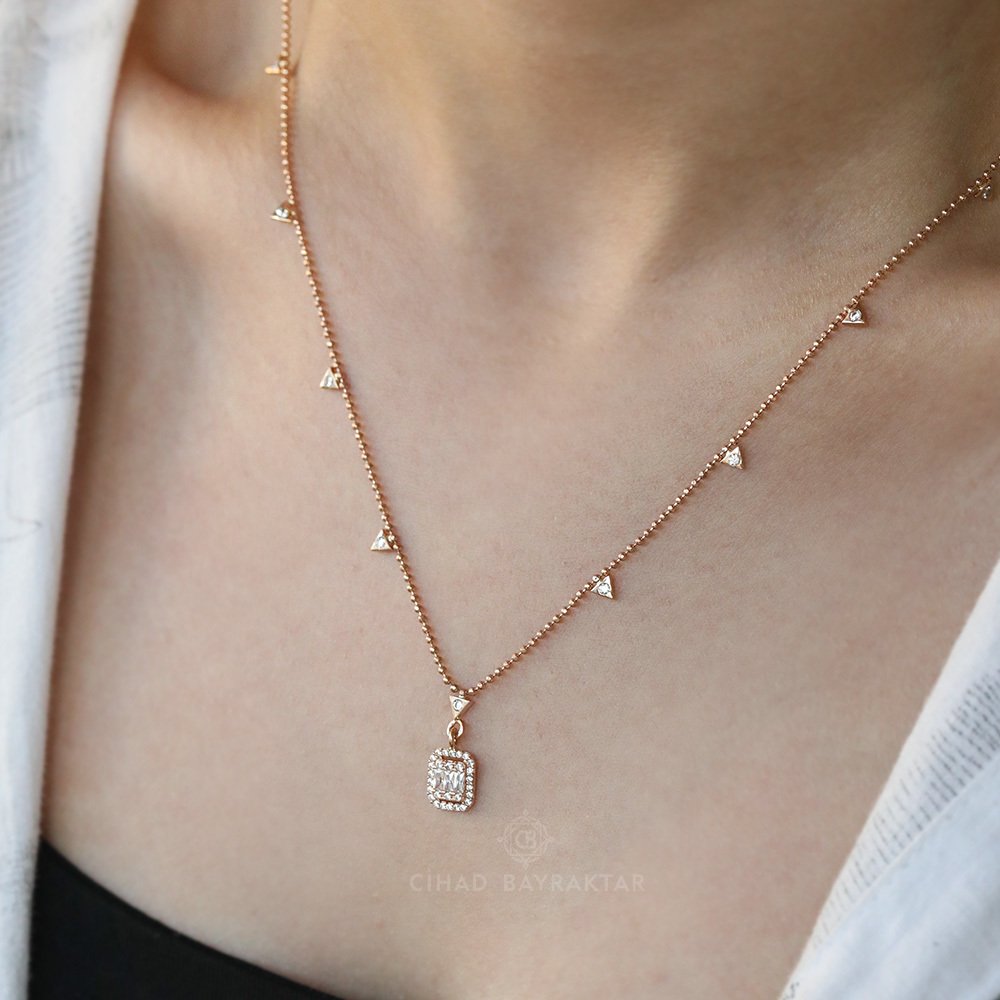 Baget Taşlı Rose Altın Kolye