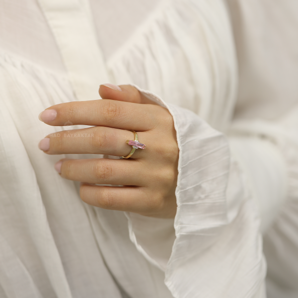 Pembe Yüzük