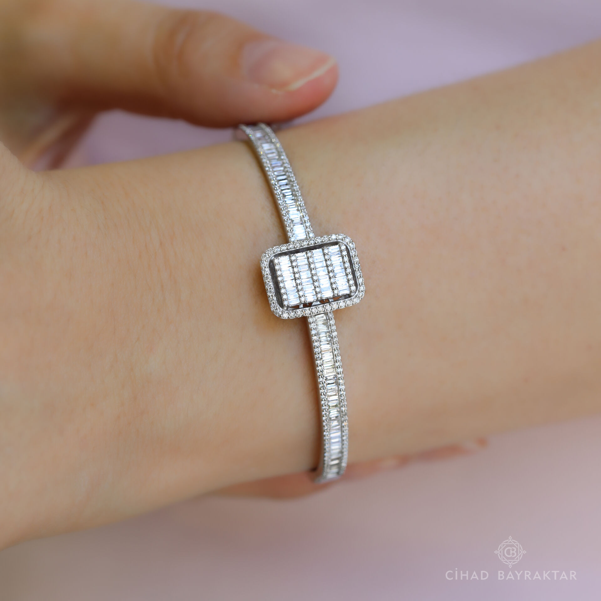 2.08 ct Pırlanta Baget Bilezik