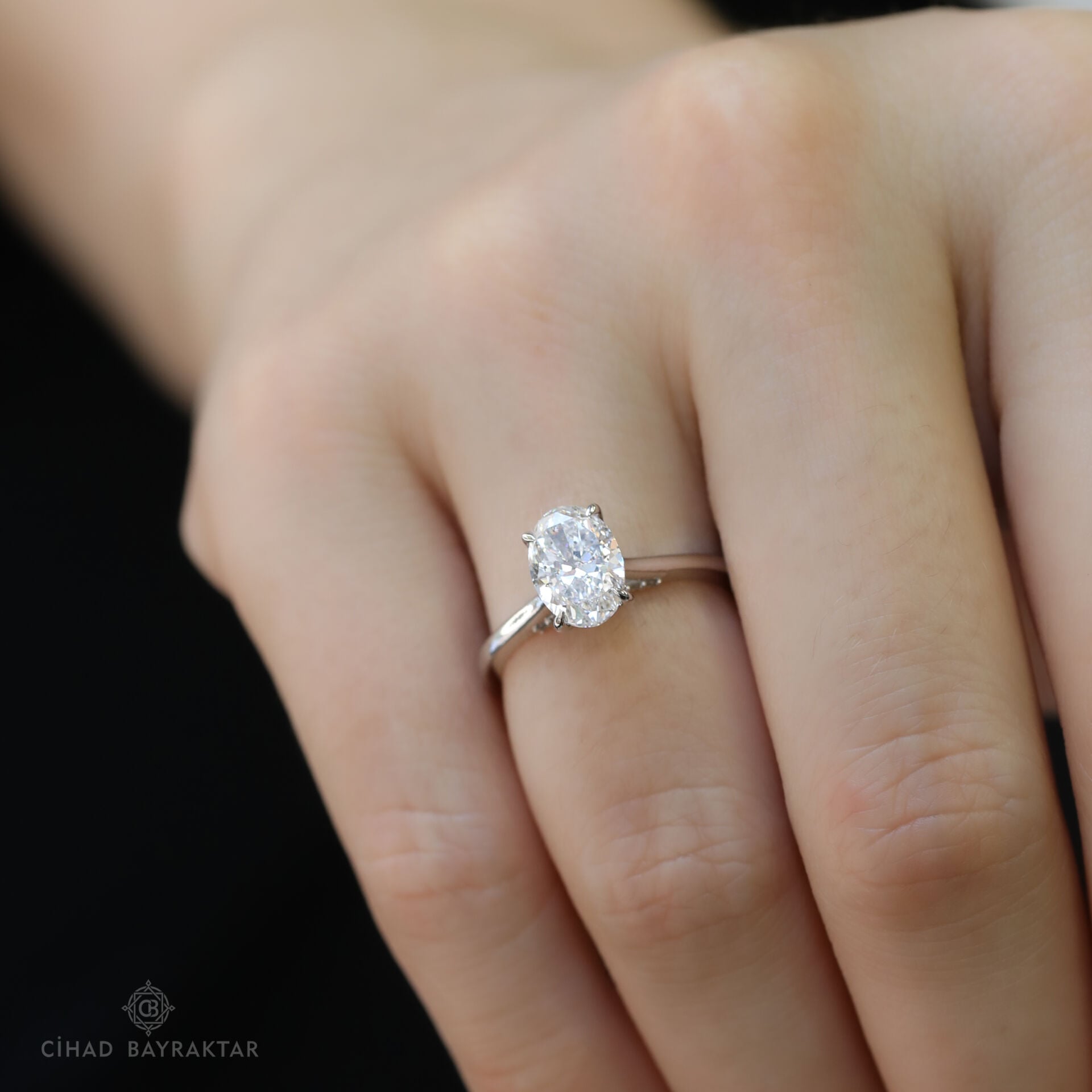 1.62 ct Oval Kesim Pırlanta Yüzük
