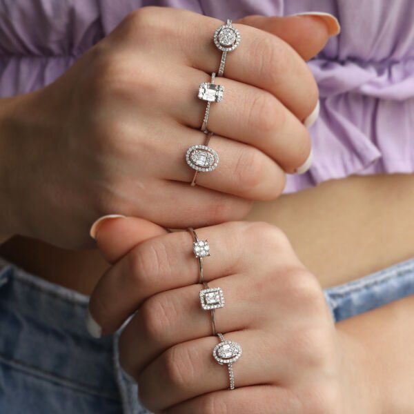 0,33 Ct. Baget Pırlanta Yüzük