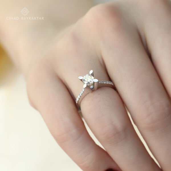 0,63 ct Pırlanta Tektaş Yüzük