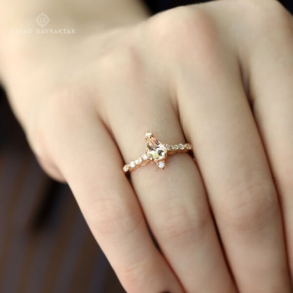 Morganite Pırlanta Yüzük