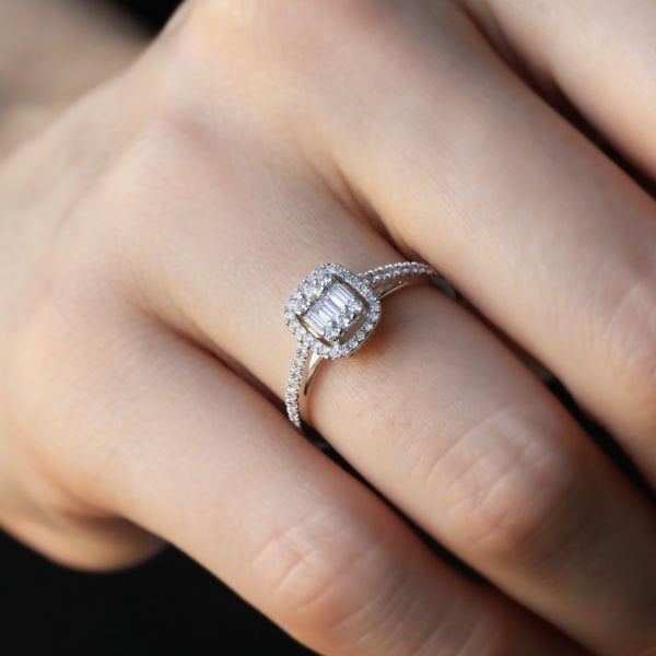 0,36 Ct. Baget Pırlanta Yüzük
