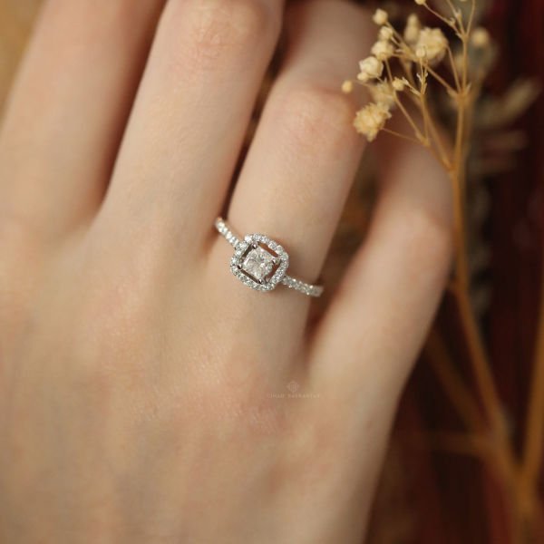 0,79 Ct.  Pırlanta Yüzük