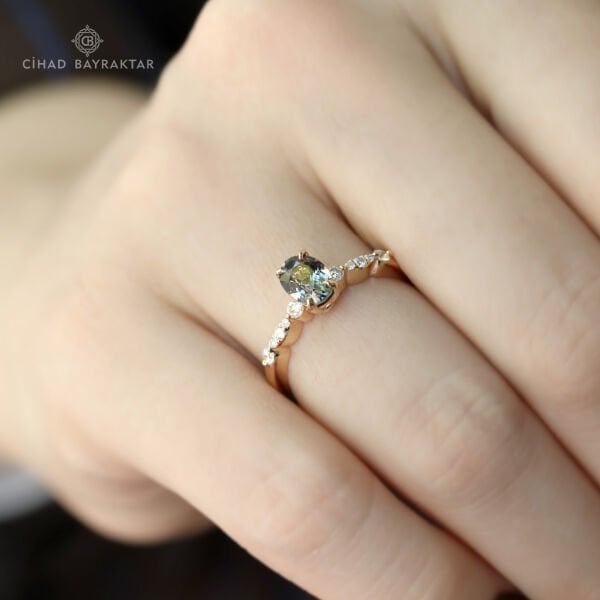 Spinel Pırlanta Yüzük