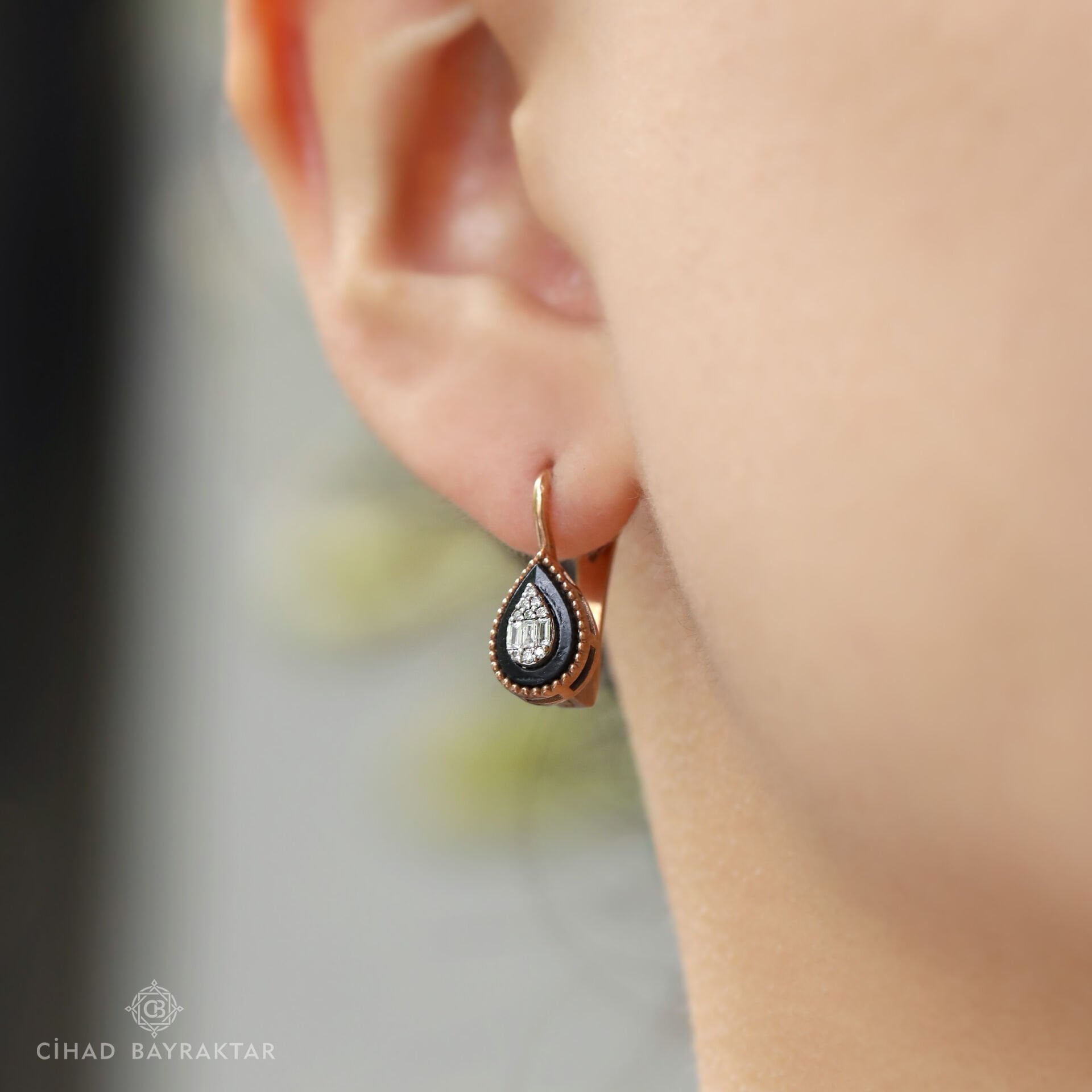 0,11 ct Elmas Damla Küpe