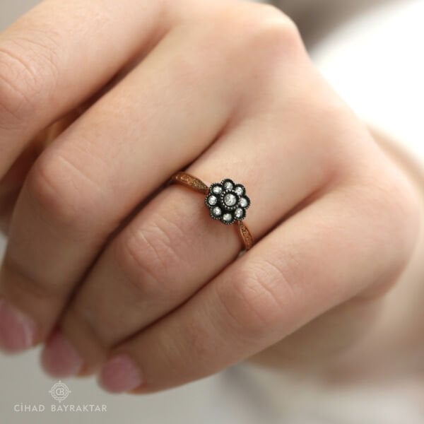 0,16 ct Elmas Papatya Yüzük