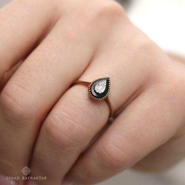 0,06 ct Elmas Damla Yüzük