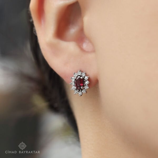1,09 ct Yakut Pırlanta Küpe