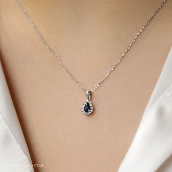 0,34 ct Safir Pırlanta Kolye