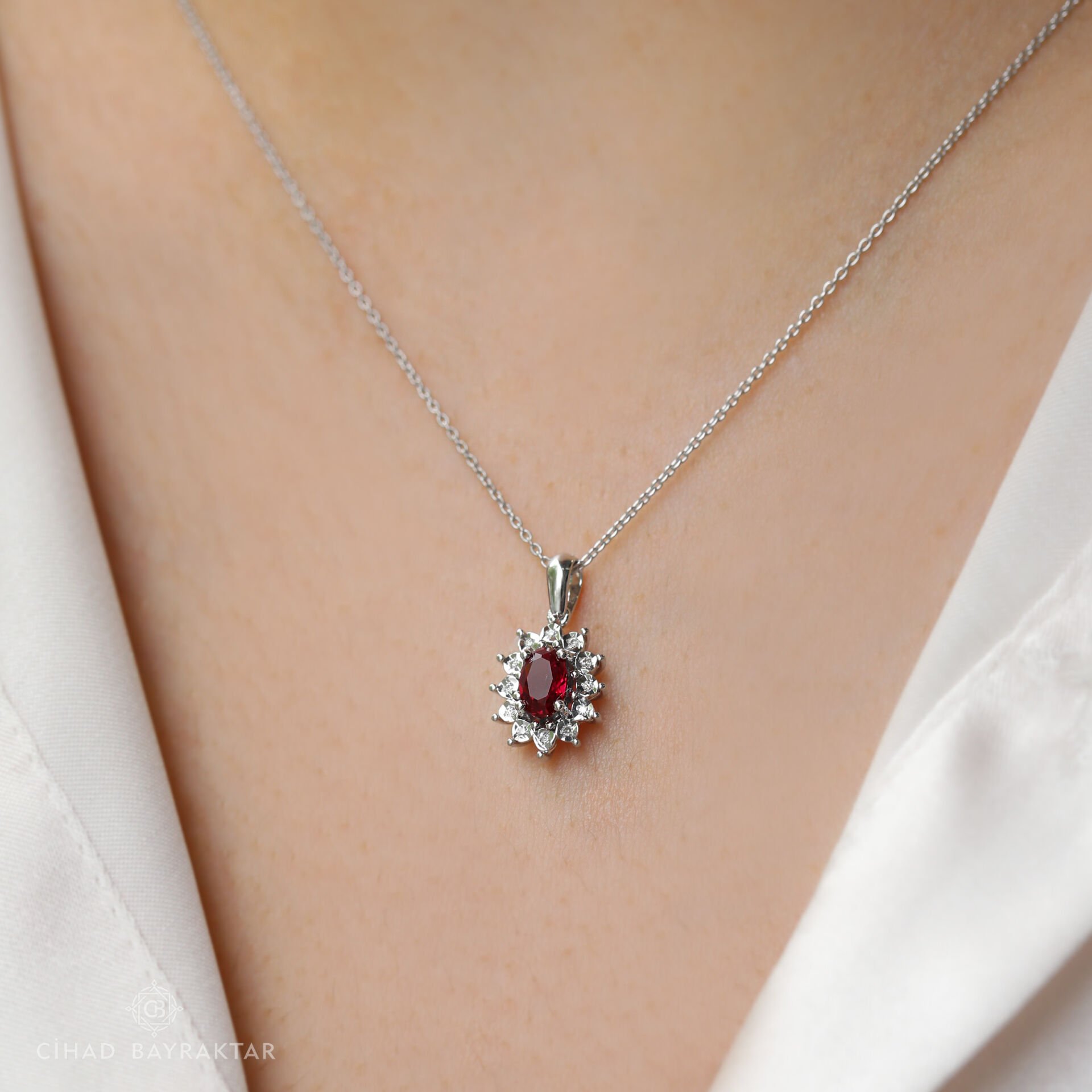 0,55 ct Yakut Pırlanta Kolye