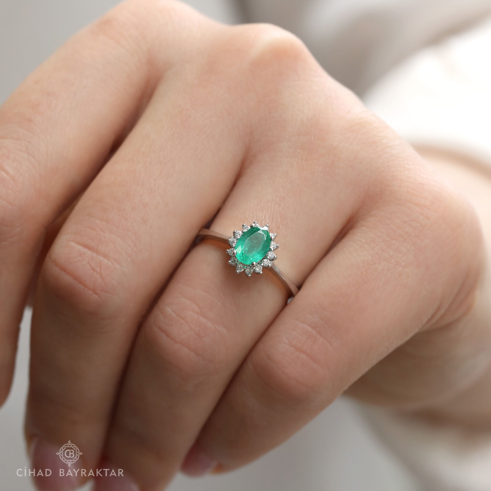 0,86 ct Zümrüt Pırlanta Yüzük