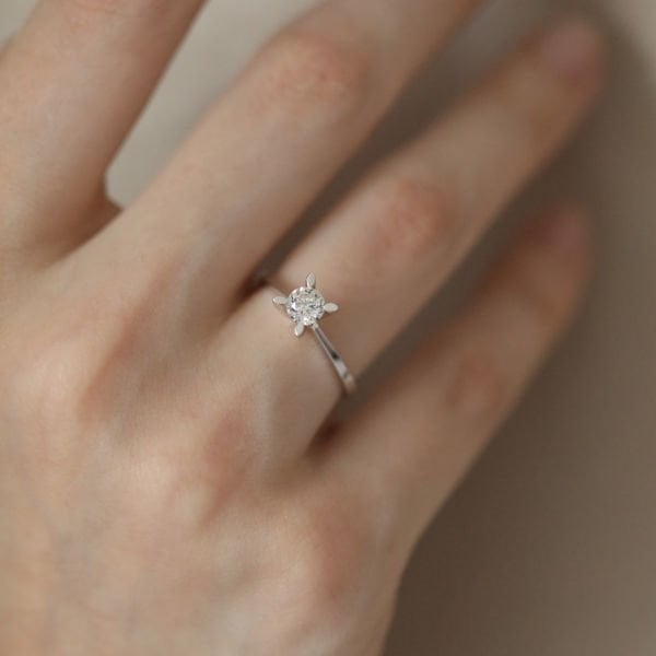0,51 Ct. Tek taş Pırlanta Yüzük