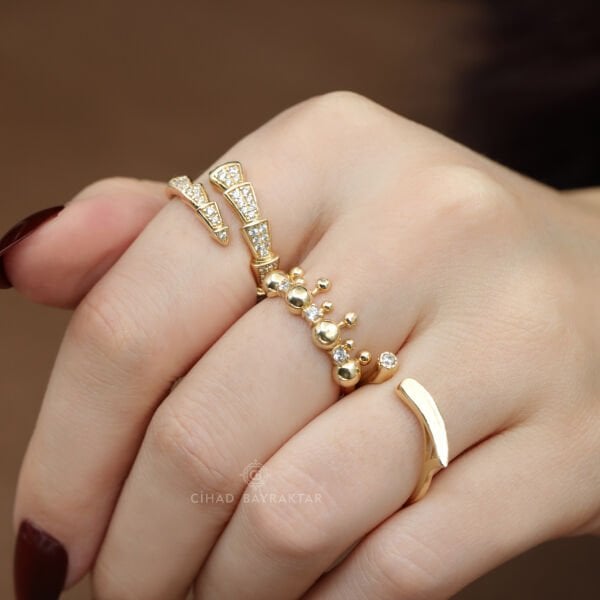 Taşlı Yılan Altın Yüzük