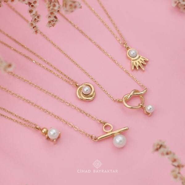 İnci Detay Altın Kolye