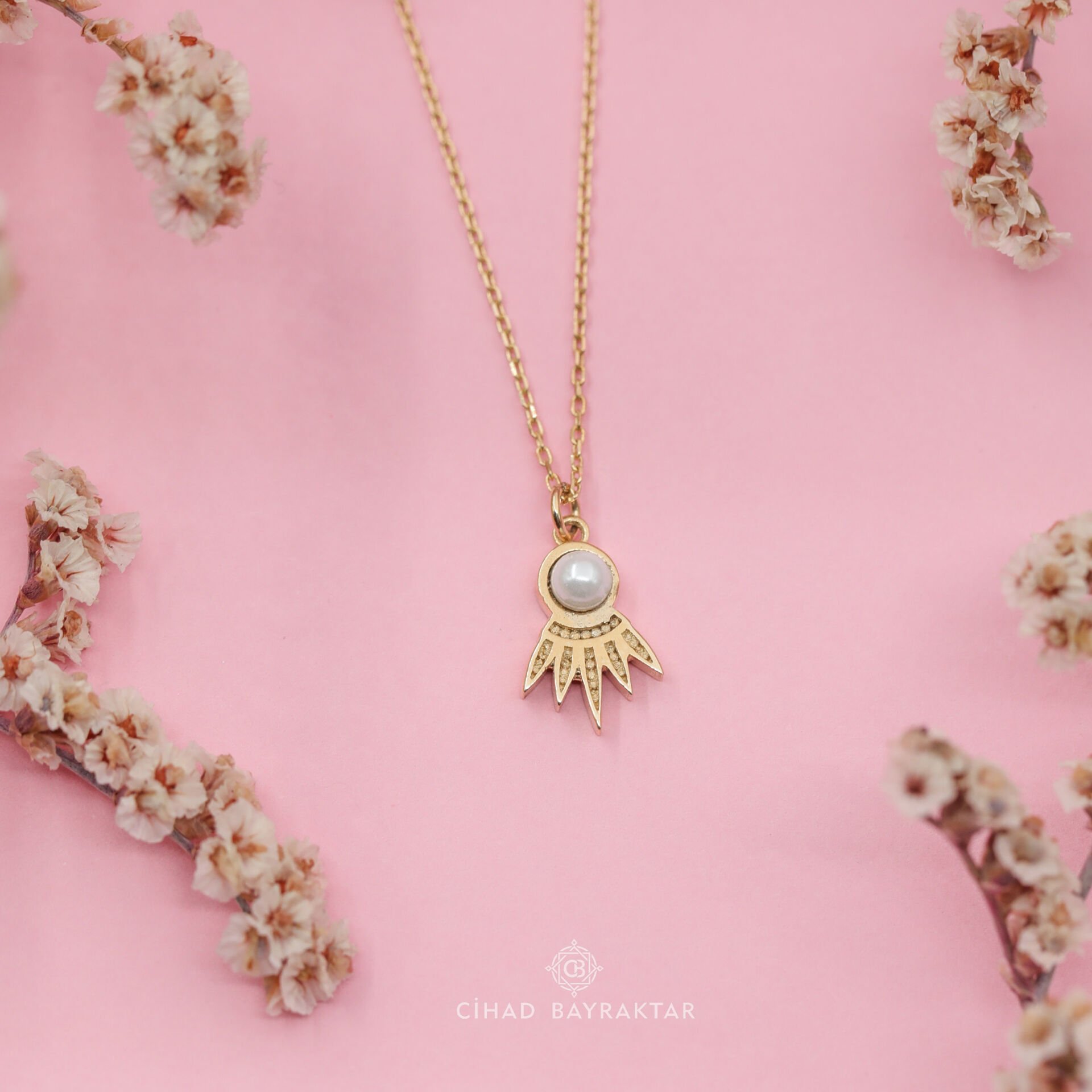 İnci Detay Altın Kolye