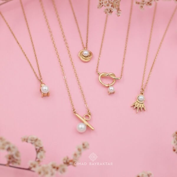 İncili Altın Kolye