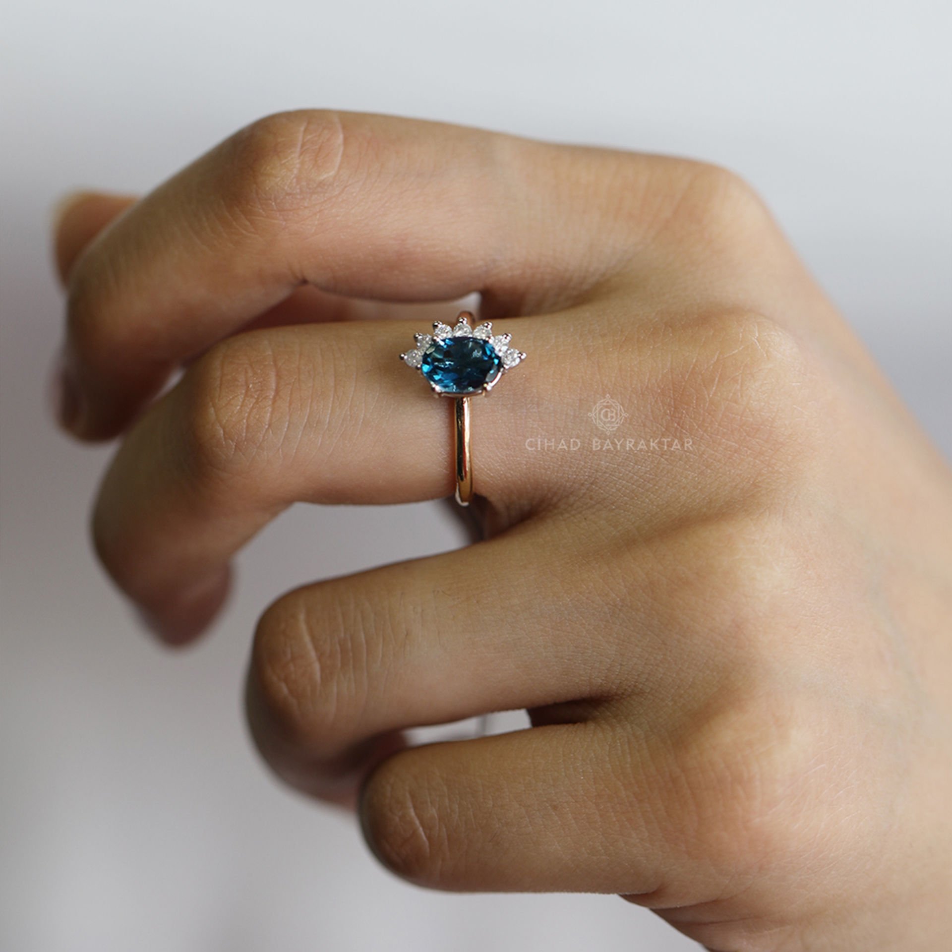 London Blue Pırlanta Yüzük