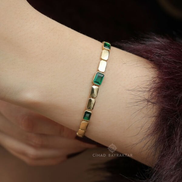 Taşlı Altın Bileklik