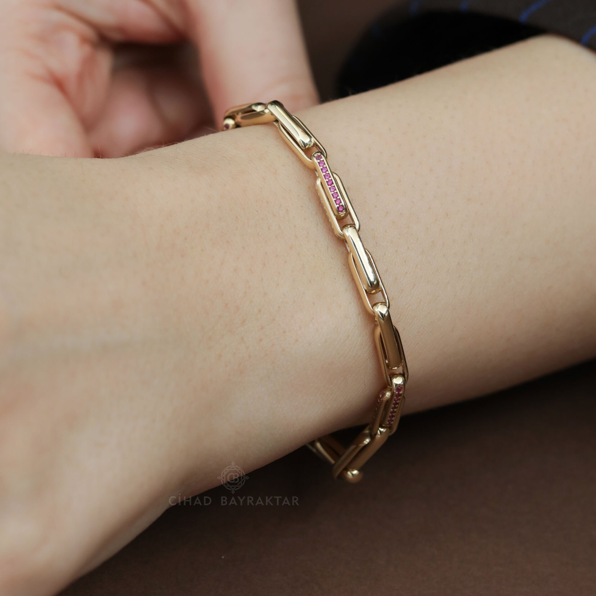 Cetaş Taşlı Altın Bileklik