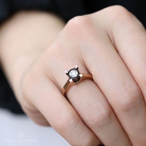 0.32 ct Elmas Tektaş Yüzük