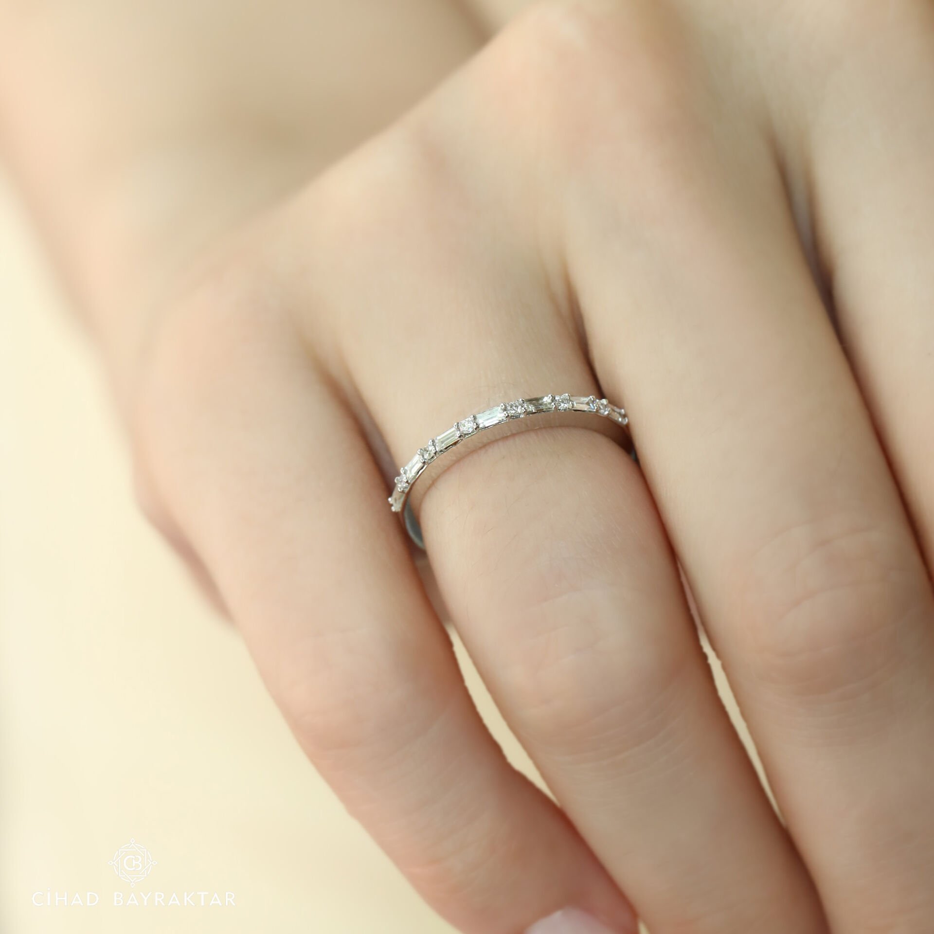 0,24 Ct. Yarımtur Pırlanta Yüzük