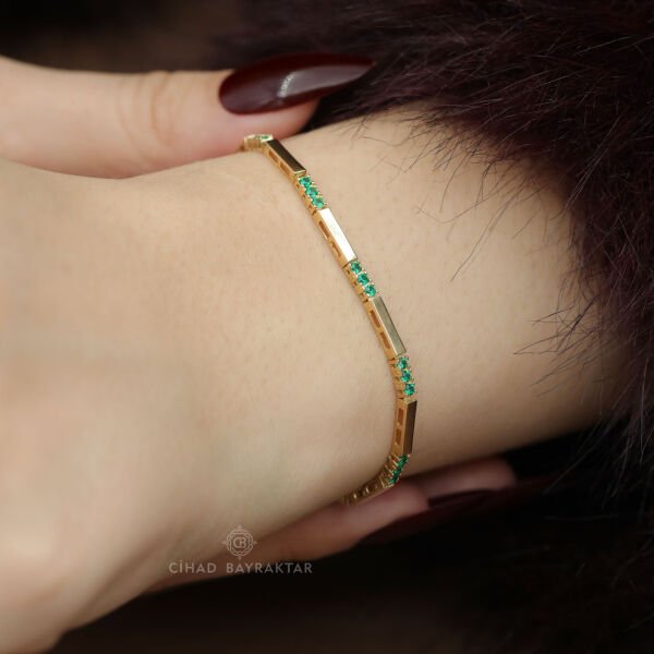 Yeşil Taşlı Altın Bileklik