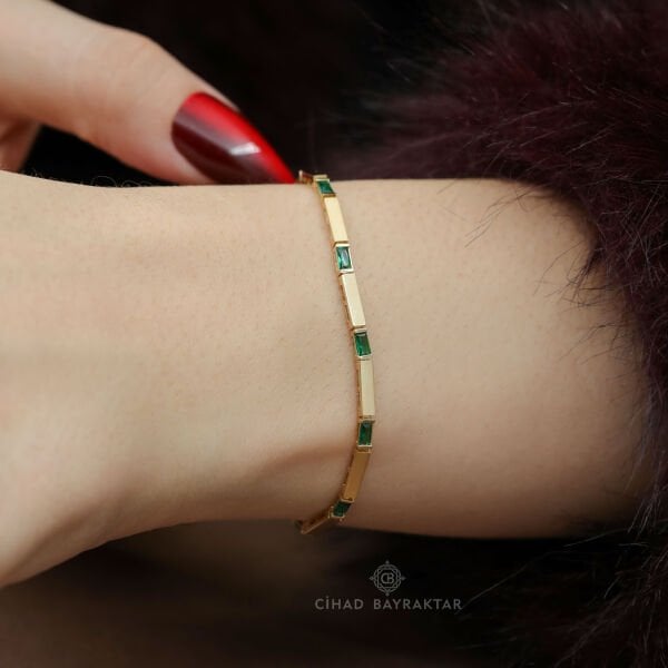 Yeşil Taşlı Altın Bileklik