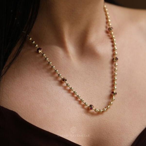 Ema Taşlı Altın Kolye