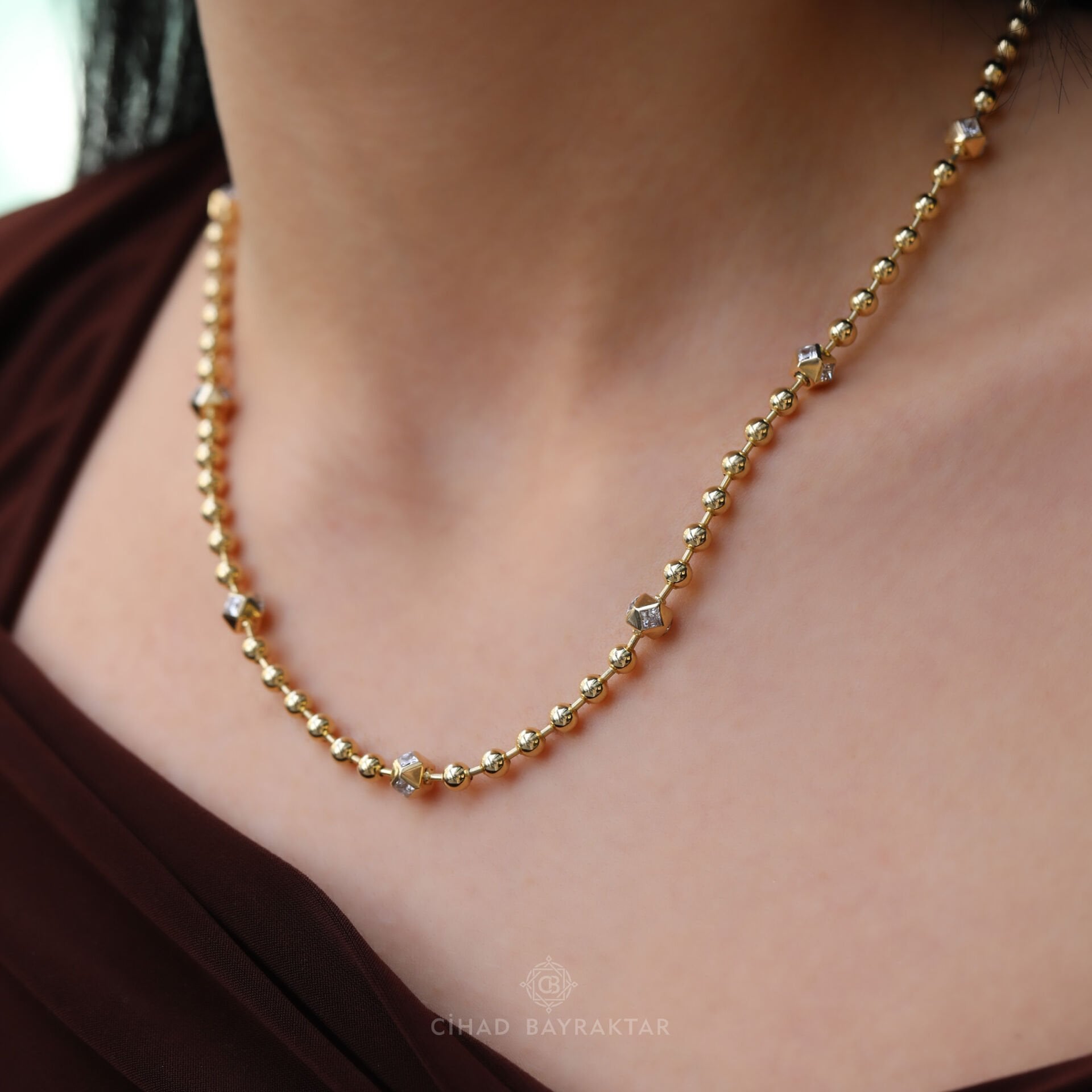 Ema Taşlı Altın Kolye