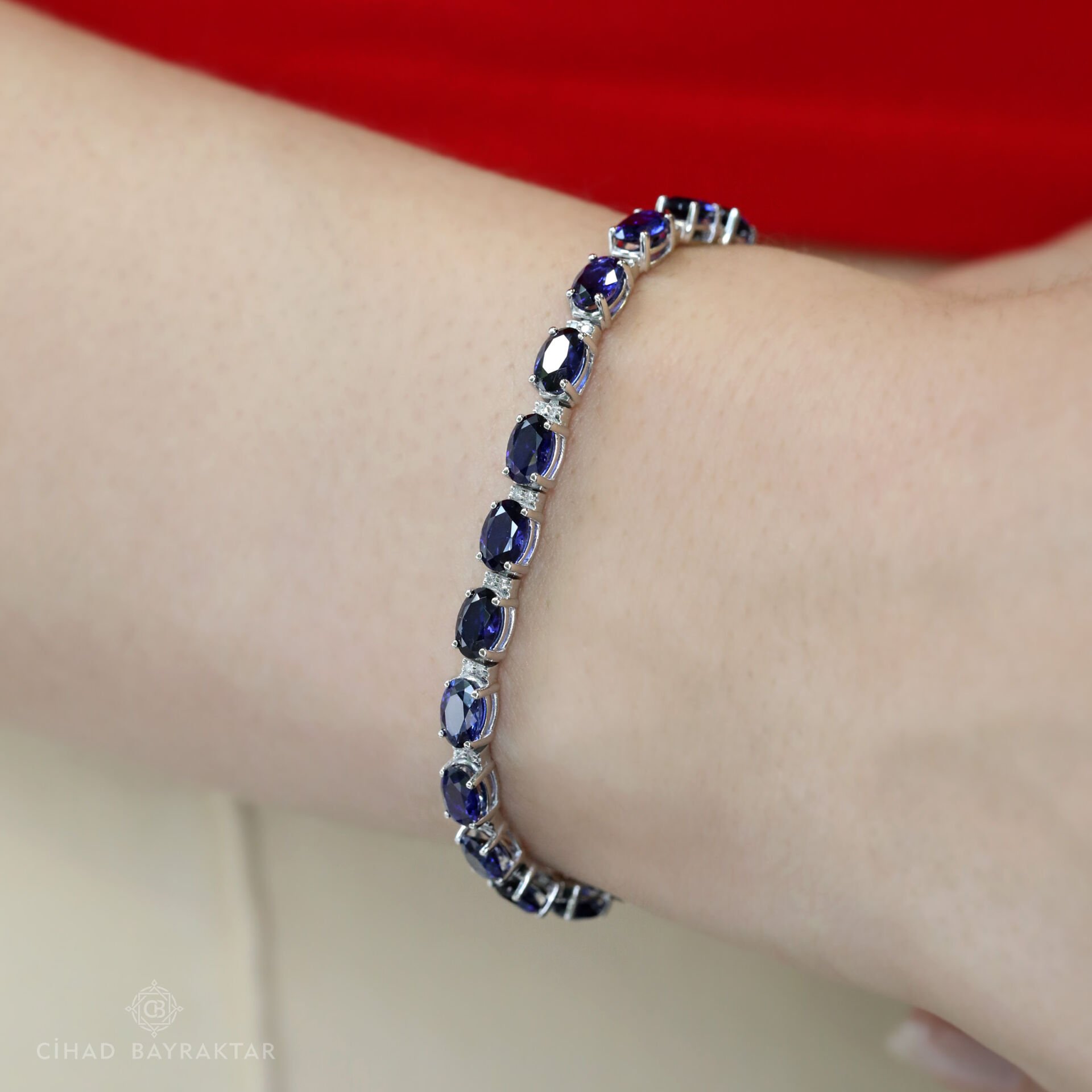12,24 ct Safir Pırlanta Bileklik