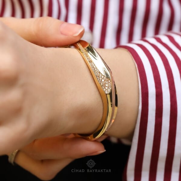 Cetaş Polaris Altın Kelepçe