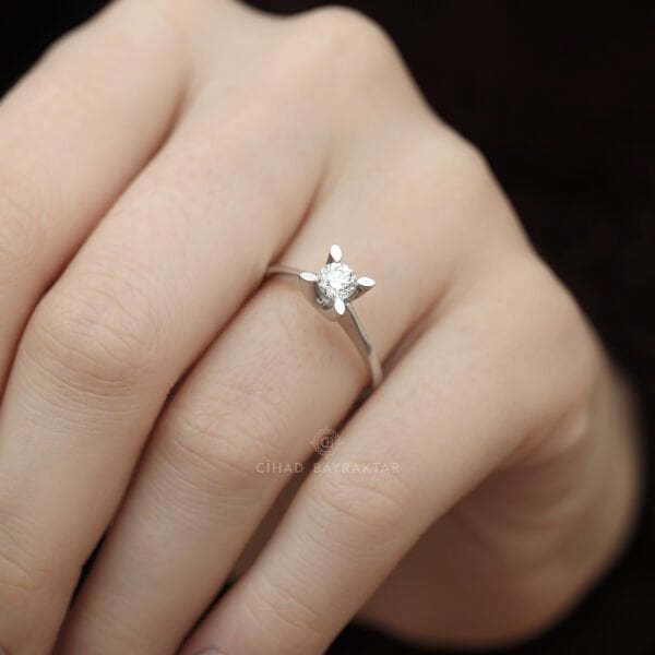 0,40 ct Pırlanta Tektaş Yüzük