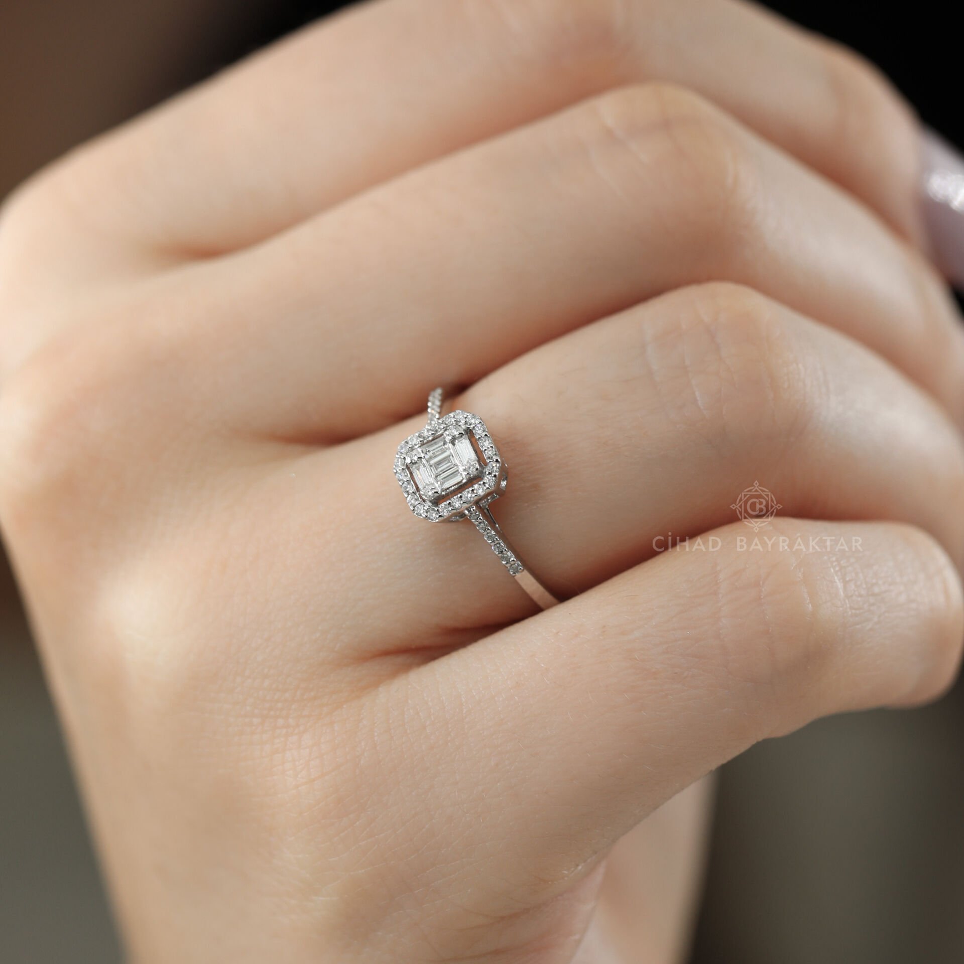 0,23 ct Pırlanta Baget Yüzük