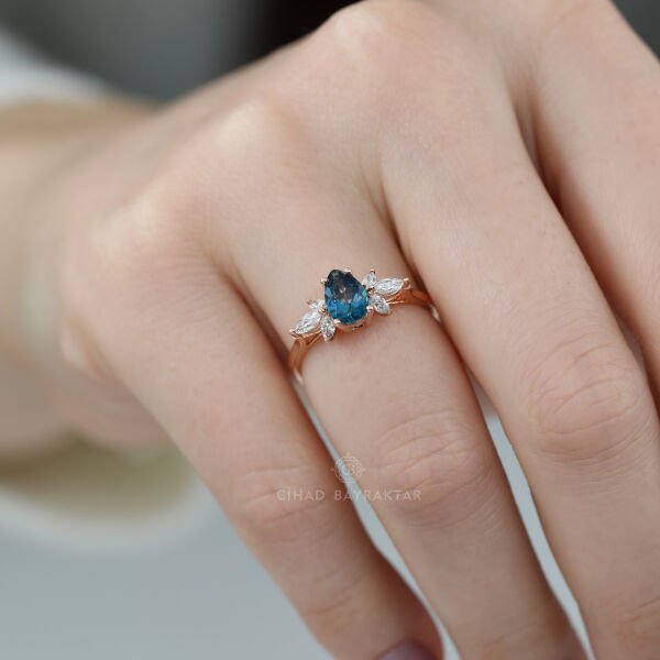London Blue Pırlanta Yüzük