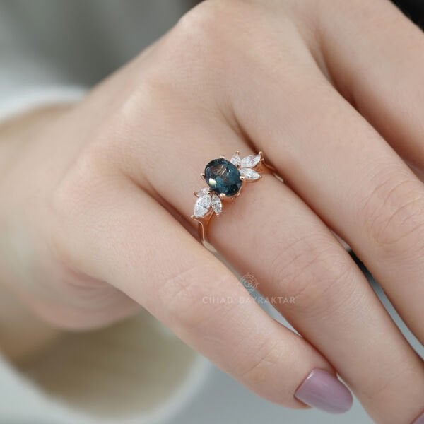 London Blue Pırlanta Yüzük