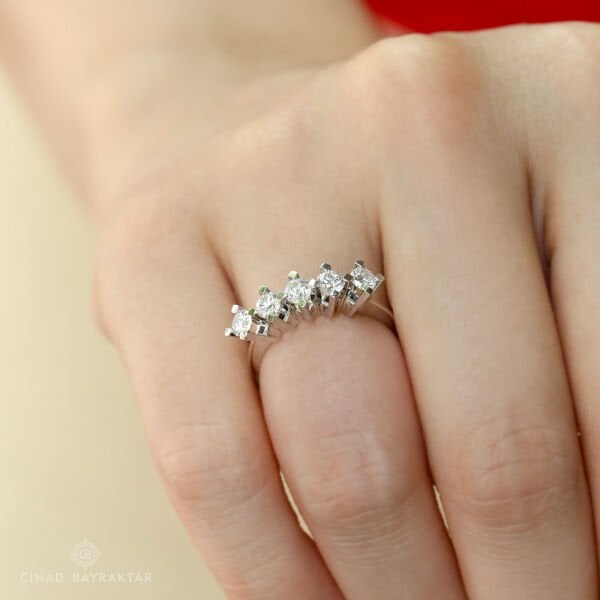0,80 ct Pırlanta Beştaş Yüzük