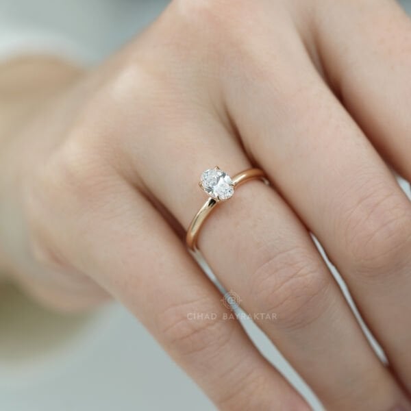 0,70 ct Oval Kesim Pırlanta Yüzük