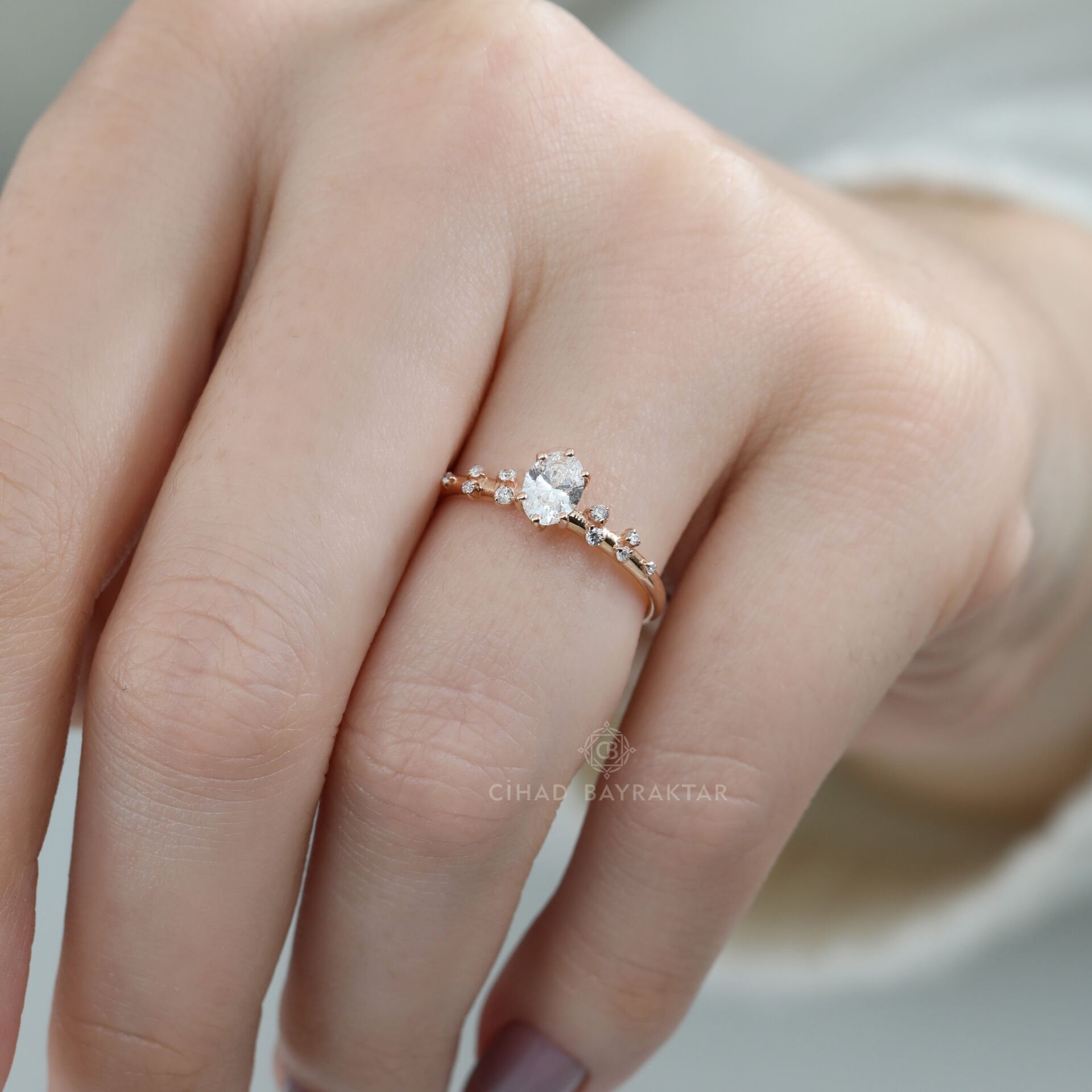 0,52 ct Oval Kesim Pırlanta Yüzük