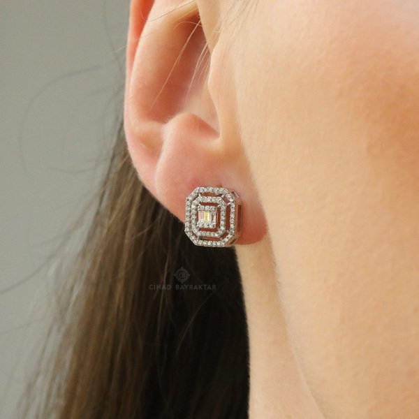0.44 Ct.Baget Pırlanta Küpe